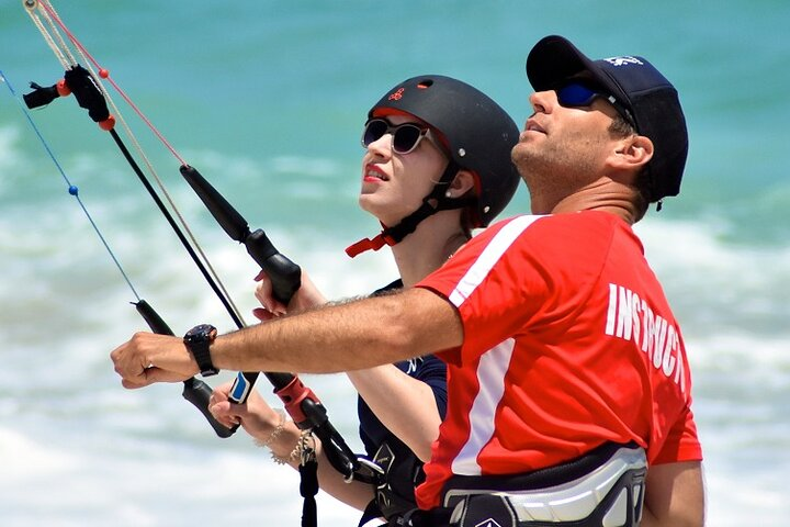 Private Discovery Kiteboarding Lesson in St. Petersburg - Photo 1 of 7